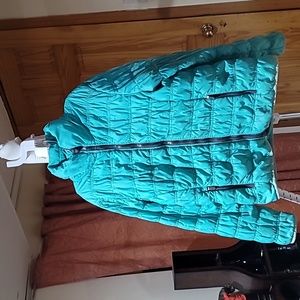 Under Armour Coldgear Infrared, Girls Green Jacket Size M.